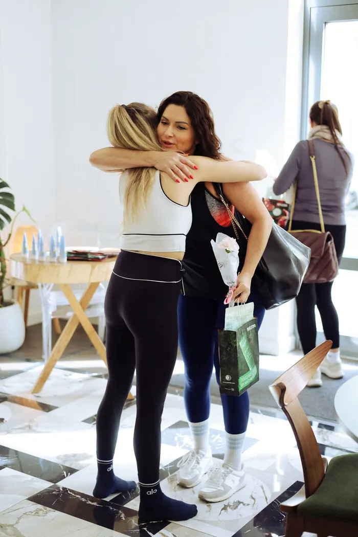 Yoga Ballet Harmony retreat — pożegnalny uścisk